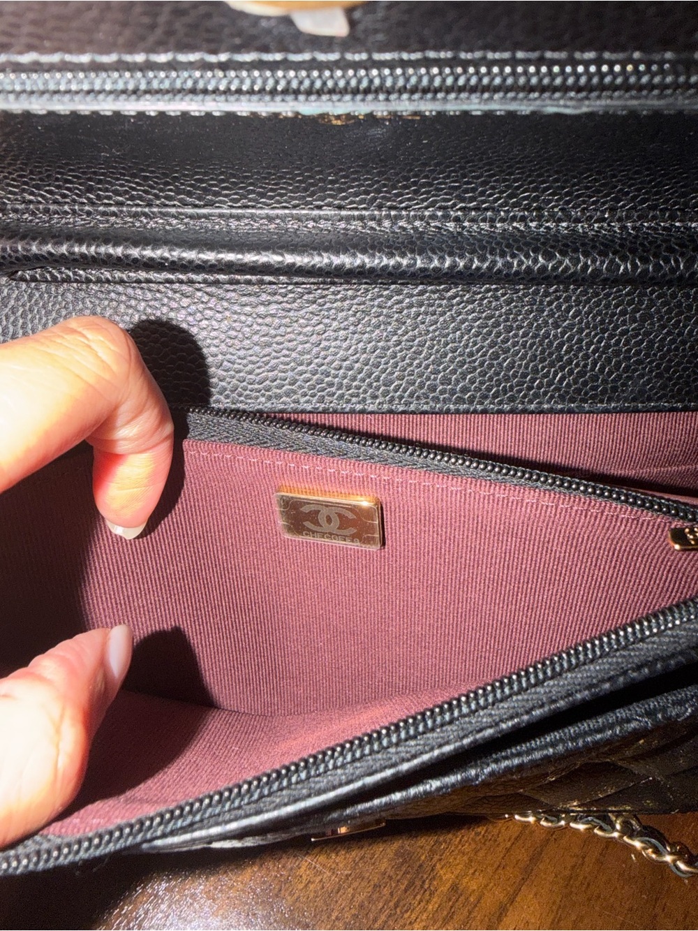 Chanel Classic Wallet on Chain - Picture 8 of 9